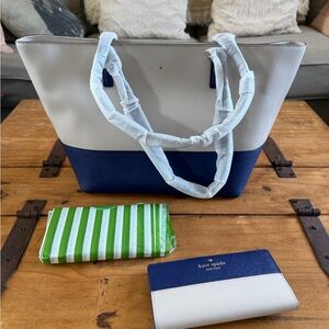 Kate Spade Navy and White Tote Bag with matching wallet bundle NWT